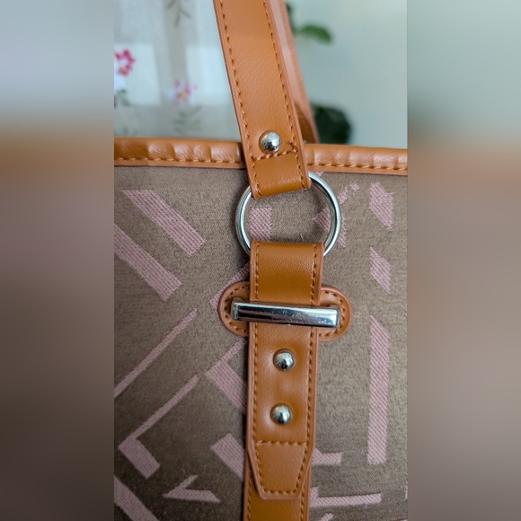 DVF‎ Brown and Peach  Tote Bag - Picture 4 of 9